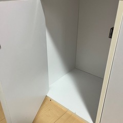 収納棚の画像