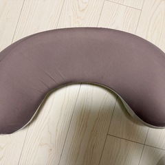 ergo baby エルゴベビー　ナーシングピロー　授乳クッション　の画像