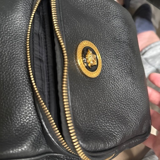  VERSACE ショルダーバッグ スリング カーフレザー メデューサ ブラック メンズ 