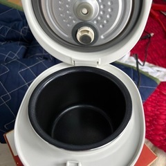 アイリスオーヤマ　炊飯器　RC-MF15-W 2022年製の画像