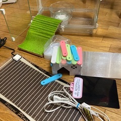 ハムスターケージ
セット（ヒーター.床材付き）の画像