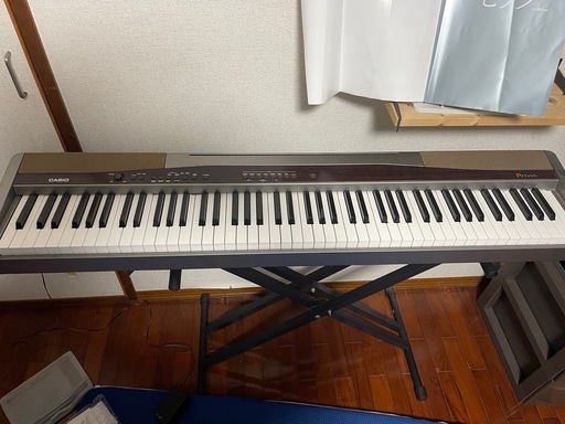 電子ピアノ(CASIO Privia）
