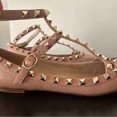 VALENTINO  スタッズパンプスの画像
