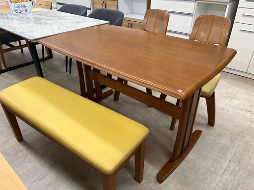 ◇ドリーム尼崎1号館◇ ベンチダイニング4点セット 【ジモティー割引対象商品】