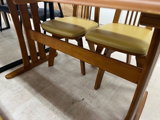 ◇ドリーム尼崎1号館◇ ベンチダイニング4点セット 【ジモティー割引対象商品】