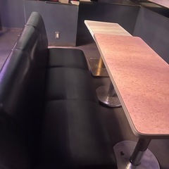 ソファー&テーブル、
BAR、ラウンジの方の画像