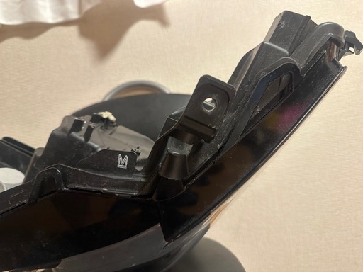 トヨタ　カムリ AXVH70 LED　左　