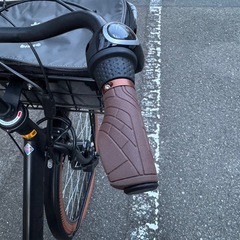 自転車ハンドルグリップブラウン未使用に近いの画像