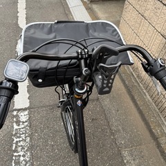 自転車ハンドルグリップ2025年型ブリヂストンステップクルーズe純正ハンドルグリップ左右黒6か月使用中古の画像