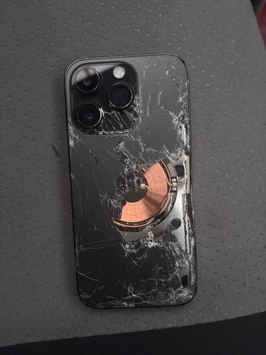 iPhone15pro ジャンク品
