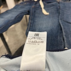GAP子供用デニムパンツ3着の画像