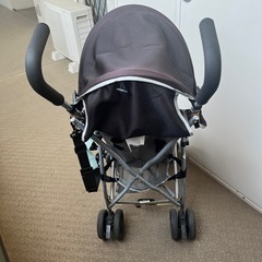 B型ベビーカーの画像
