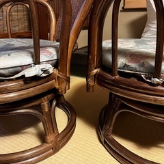 藤椅子2脚の画像