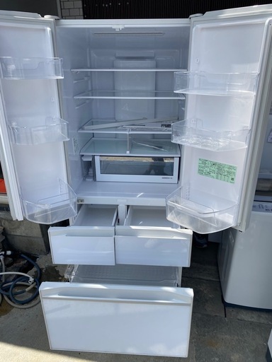 NO C7?福岡市内配送設置無料✨?冷蔵庫 HWタイプ クリスタルホワイト R-HW52N-XW [520L /6ドア /観音開きタイ