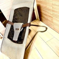 Richell グレー バウンサー　おもちゃ付きの画像