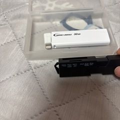 カードリーダー2個の画像