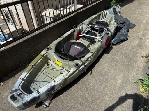 受け渡し予定者あり　大型カヤックボート