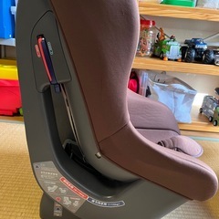 TAKATA 9〜18kg チャイルドシートの画像