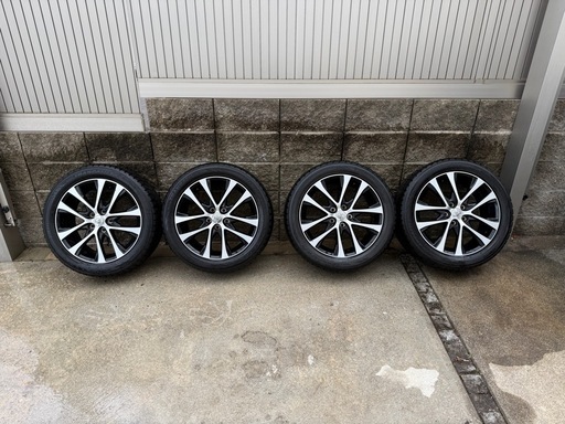 トヨタエスティマの純正ホイールとスタッドレスタイヤ（225/50R18） トヨタ（TOYOTA） 純正 ブラックペイント ダンロップ WM01 225/50R18 