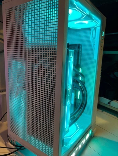 ホワイトゲーミングPC