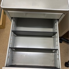 オフィス用3段ワゴン／キャビネット／収納の画像