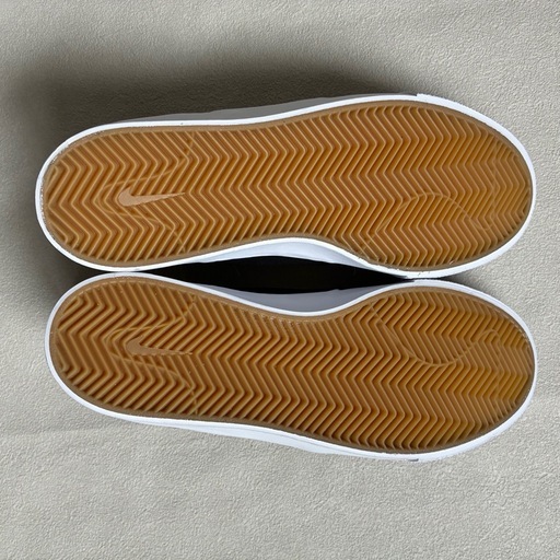NIKE シューズ　新品未使用