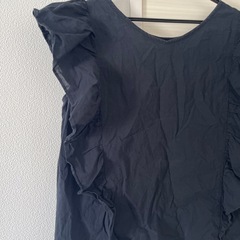 紺色　ノースリーブ　カットソーの画像