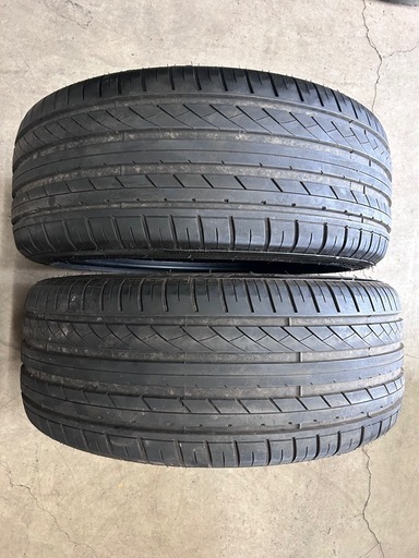 225/40R19 夏タイヤ　2本