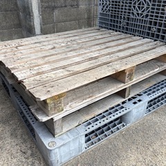 木製　パレット　2枚　DIY  材料　木材　資材の画像