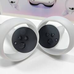 Oculus Quest 2 VRヘッドセット/128GB/KW49CMの画像