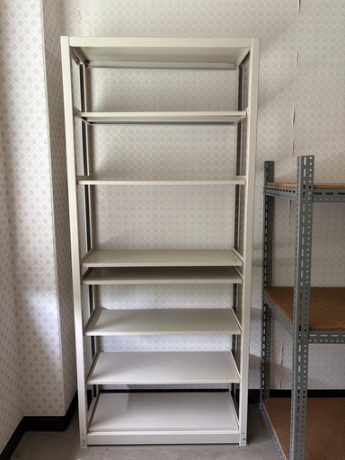 ①スチールラック　本棚　書棚　収納棚