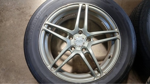 ヨコハマ17インチ　225/55R17 タイヤホイールセット　
