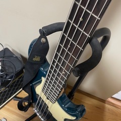 下書き中！5弦ベース、アンプセットの画像