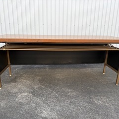 会議用テーブル　　幕下付きの画像