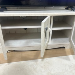テレビ台の画像