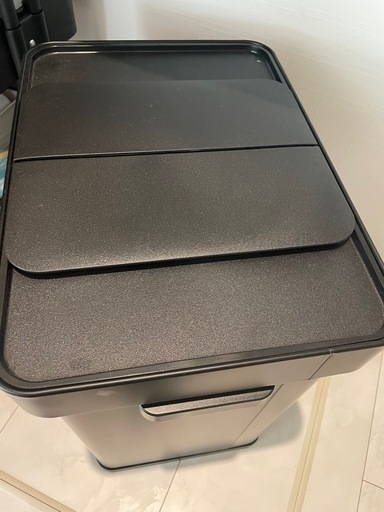 【新品未使用】自動開閉ダストボックス　ゴミ箱50リットル