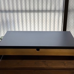 IKEA モニタースタンドの画像