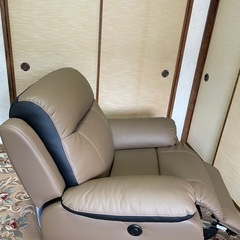 電動リクライニングチェアーの画像