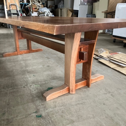 【配送無料】木製巨大テーブル‼️ 7796