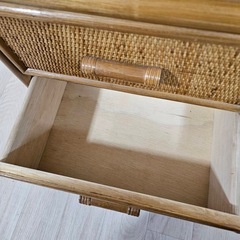 ラタン製　ヴィンテージ　収納棚の画像