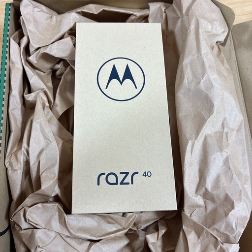 2026/04/2419時頃まで投稿予定【新品】XT2323-4 motorola razr40