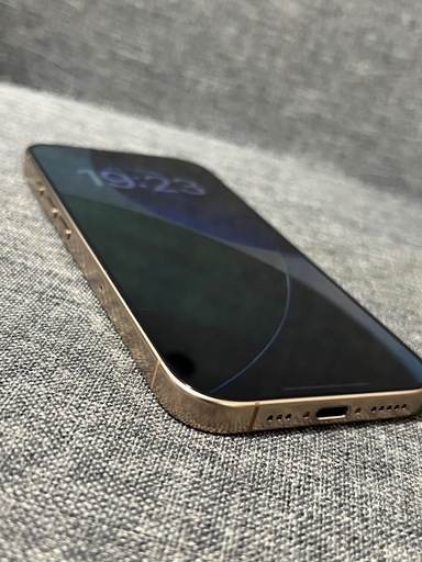 極上品　iPhone 16 Pro 128GB デザートチタニウム　SIMフリー