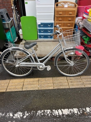 24インチ　シティサイクル　3段階変則ギア付き　オートライト付き　【リサイクルショップ道楽屋】