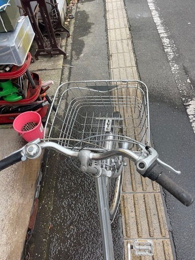 前後かご付き　24インチシティサイクル　オートライト付き　【リサイクルショップ道楽屋】 24インチシティサイクル3段階変則ギア付きオートライト付き