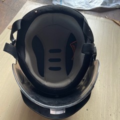 ヤールーヘルメットの画像