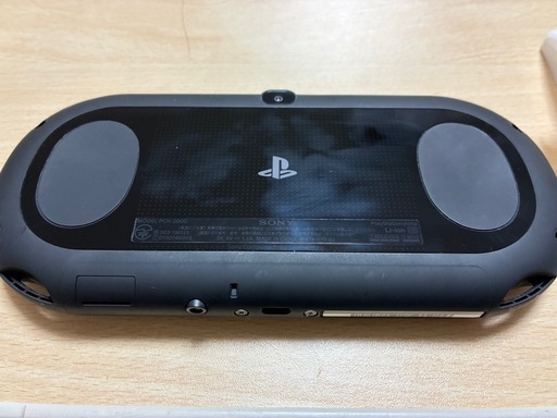 PSVita PCH-2000 メモカ16、32G付