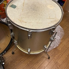 【問い合わせ殺到中で取引中です
】ドラムの画像