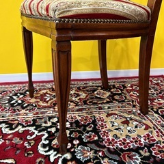 ✨イギリスアンティーク✨ 椅子  チェア とても可愛い　の画像