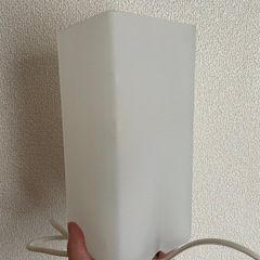 IKEAテーブルランプの画像