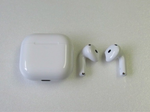 AirPods 4 Apple正規品 ワイヤレスイヤホン 保証あり - メルカリ 【中古品】正規品 Apple AirPods 4、有効保証期限　